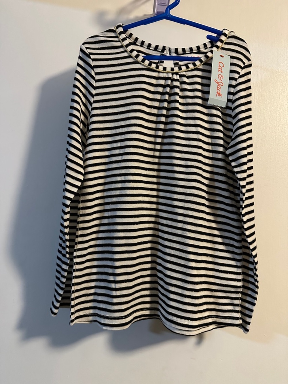 Cat & Jack Black and White Striped Long Sleeve Tee Medium (7/8